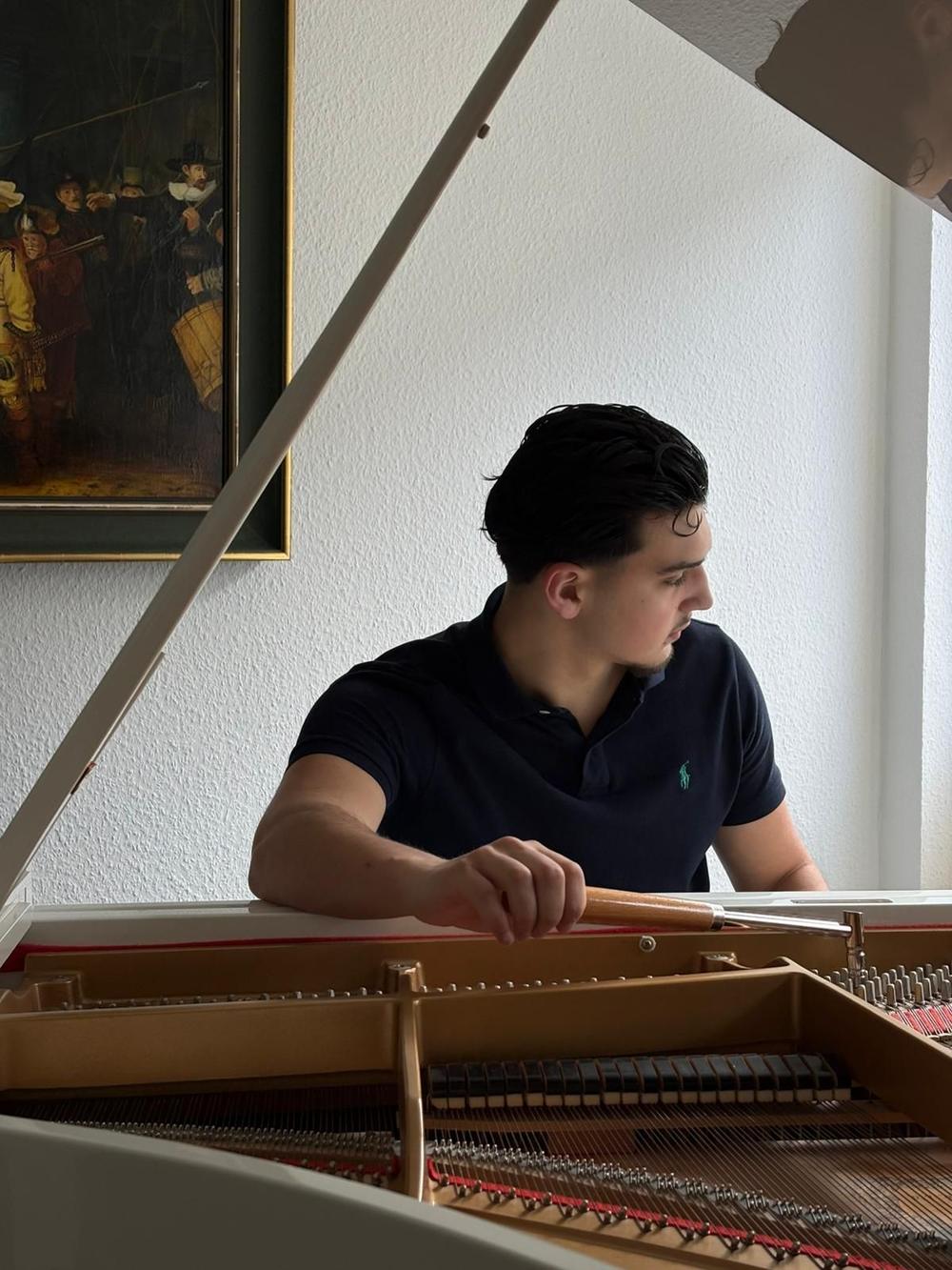 Yusuf Mansouri — Klavierstimmer aus Unna